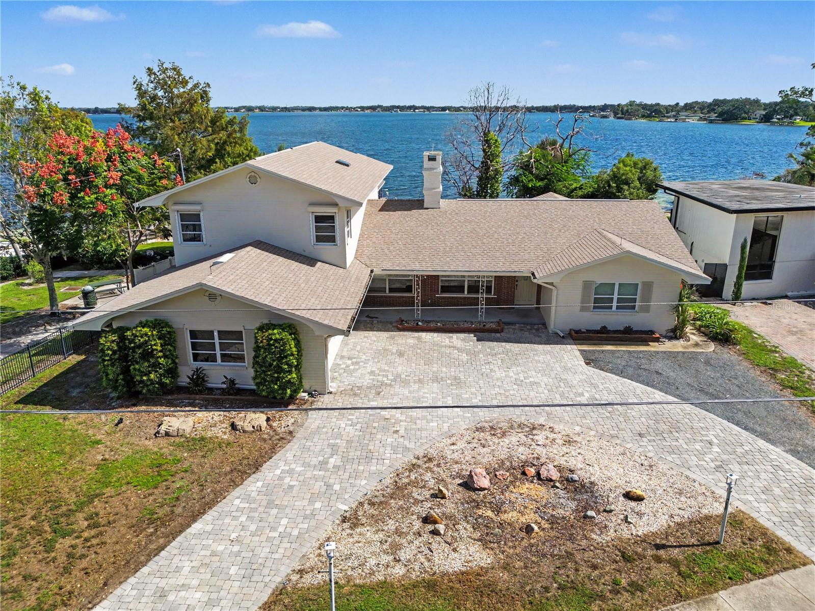 6401 GIBSON DRIVE