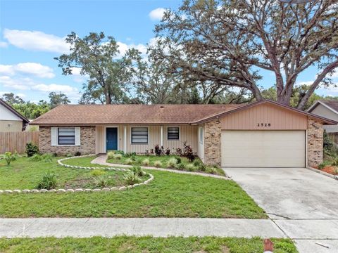2528 CANTERCLUB TRAIL APOPKA FL 32712