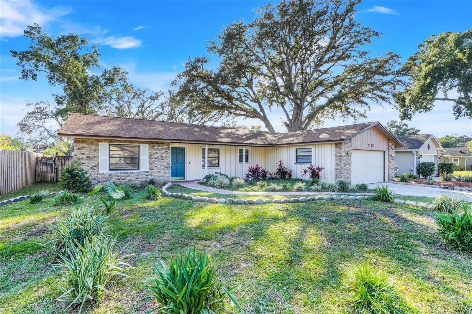 2528 CANTERCLUB TRAIL