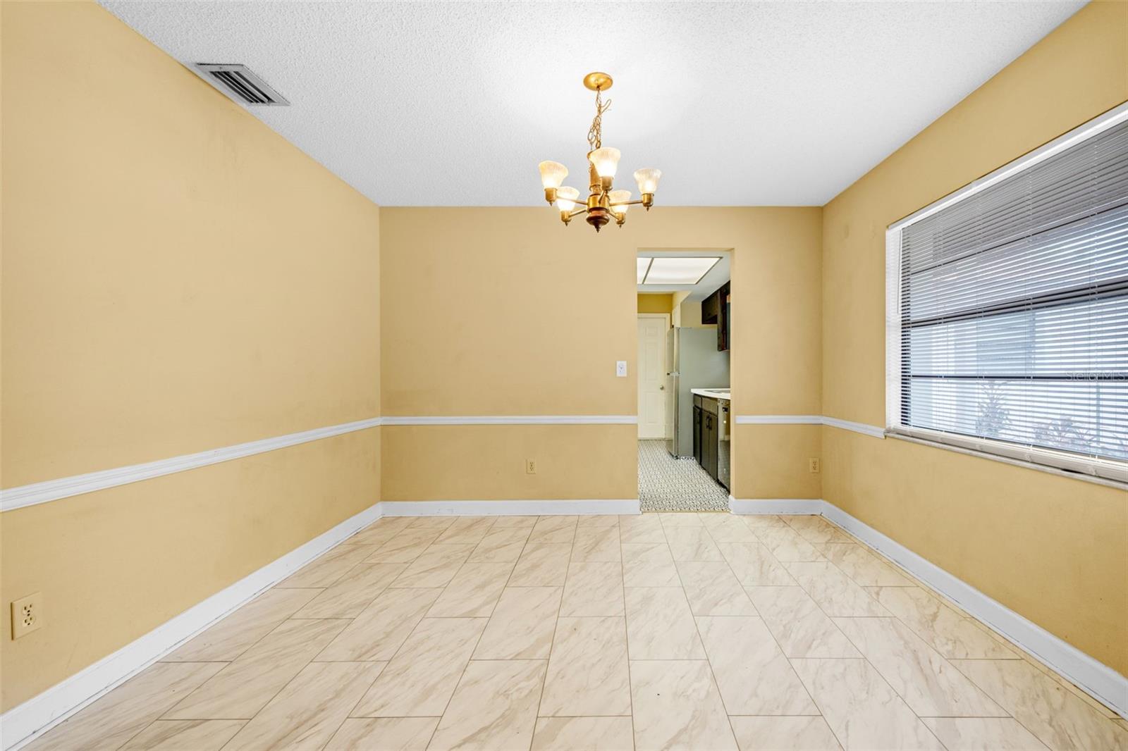 2528 CANTERCLUB TRAIL