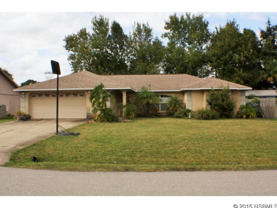 "PRE_FORECLOSURE" - Short Sale contracts subject to 3rd Party Approval. Block home needs minor repairs. ;Water: City