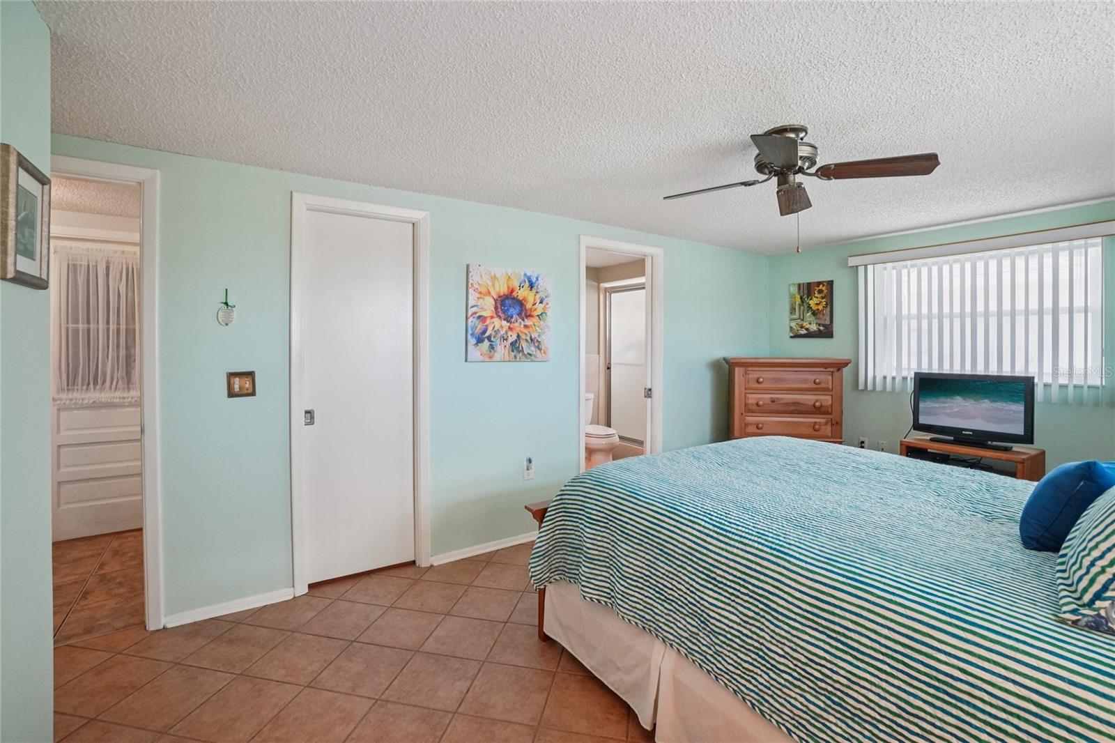 LEISURE BEACH - Residential