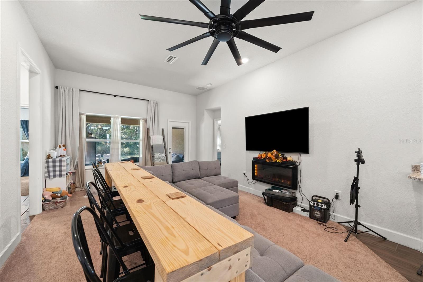 WYLD PALMS VILLAGE CONDOMINIUM - Residential