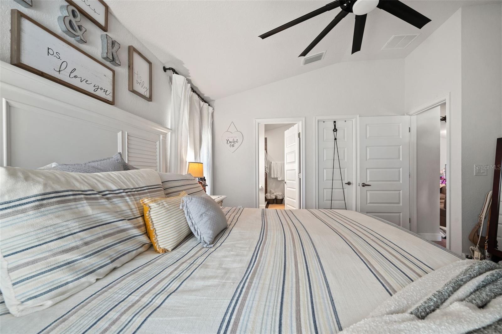 WYLD PALMS VILLAGE CONDOMINIUM - Residential