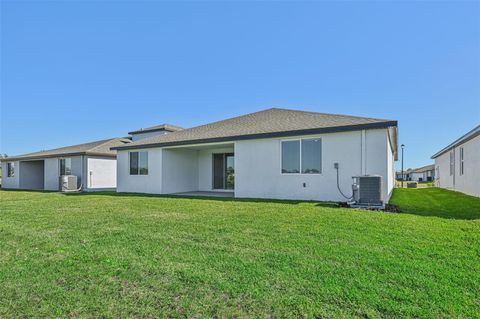 A home in PARRISH