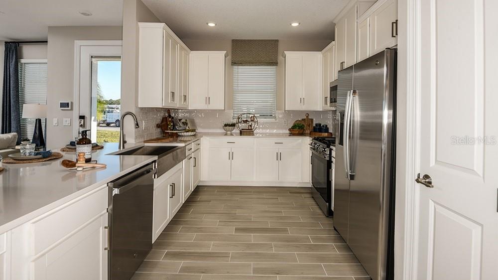 ESPLANADE AT CENTER LAKE RANCH - Residential