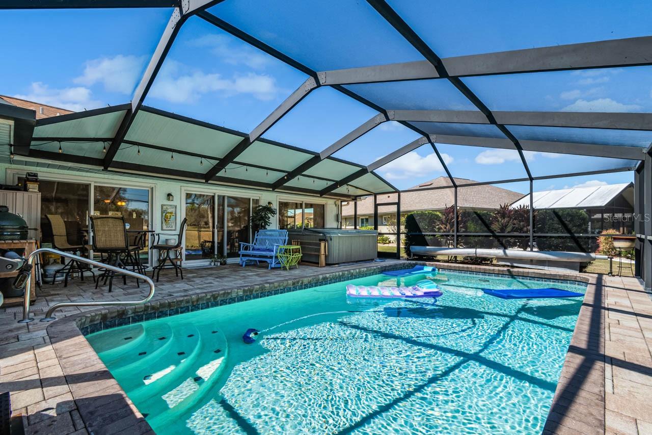 CALOOSA COUNTRY CLUB ESTATES U - Residential