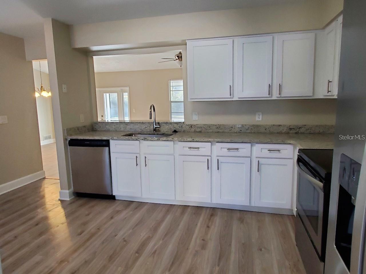 MAGNOLIA SPRINGS - Residential Lease