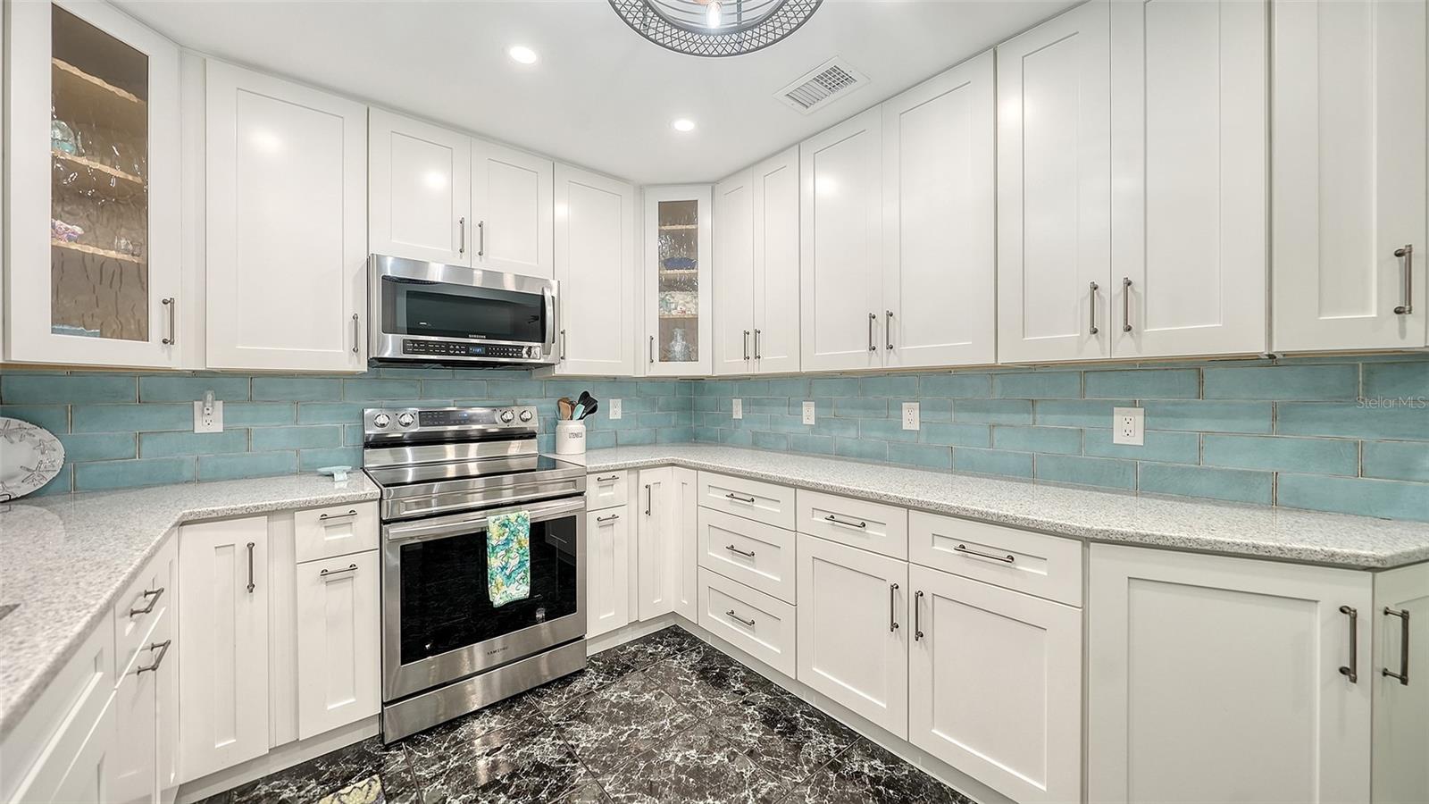 PEPPERTREE BAY - Residential