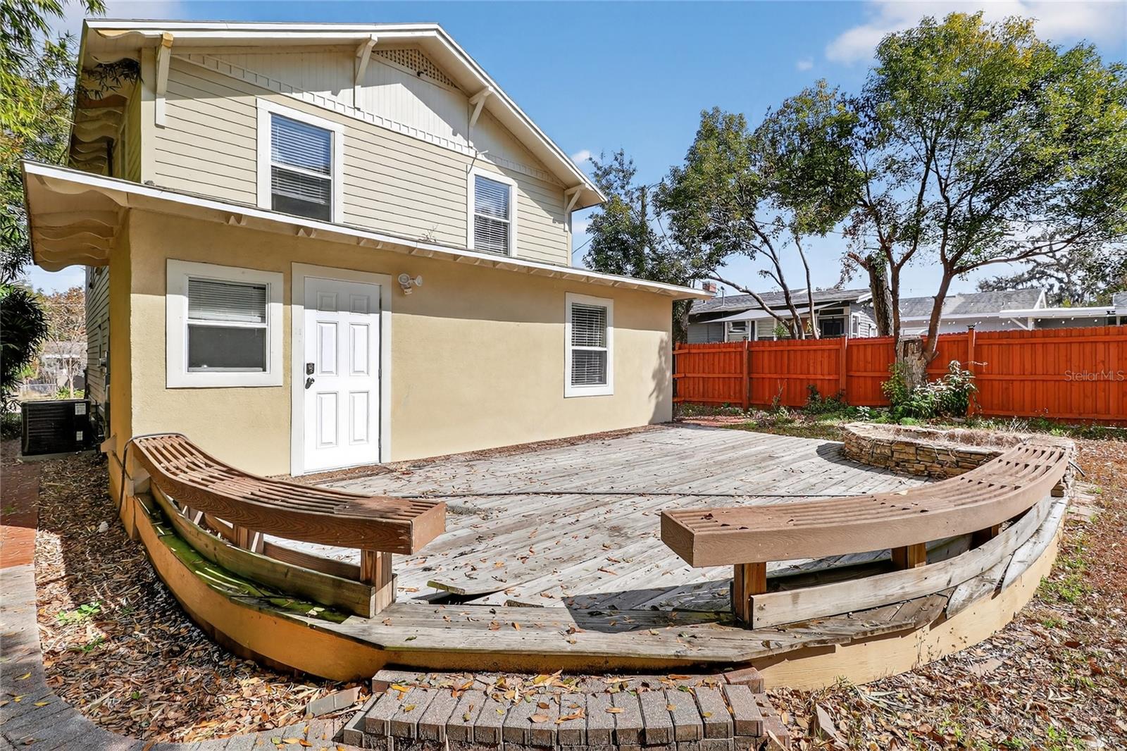 DIXIELAND REV - Residential