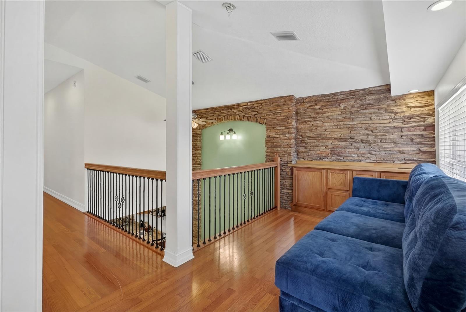 DIXIELAND REV - Residential