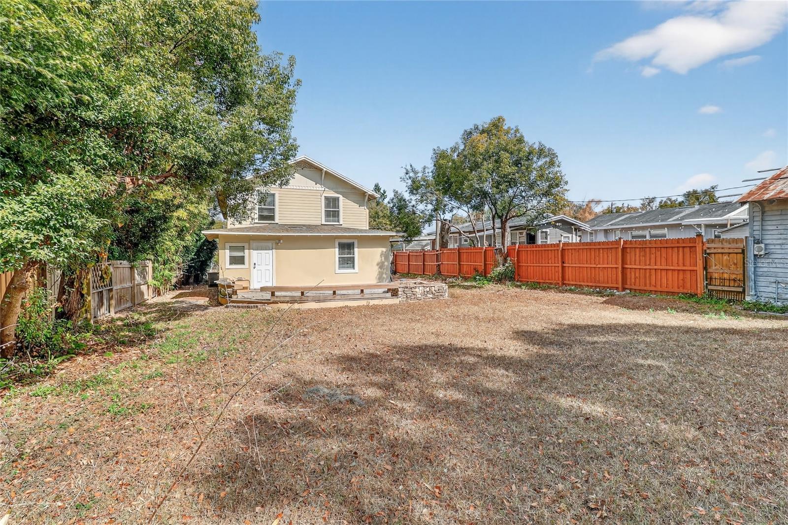 DIXIELAND REV - Residential