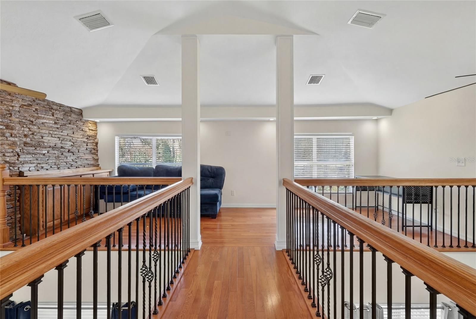 DIXIELAND REV - Residential