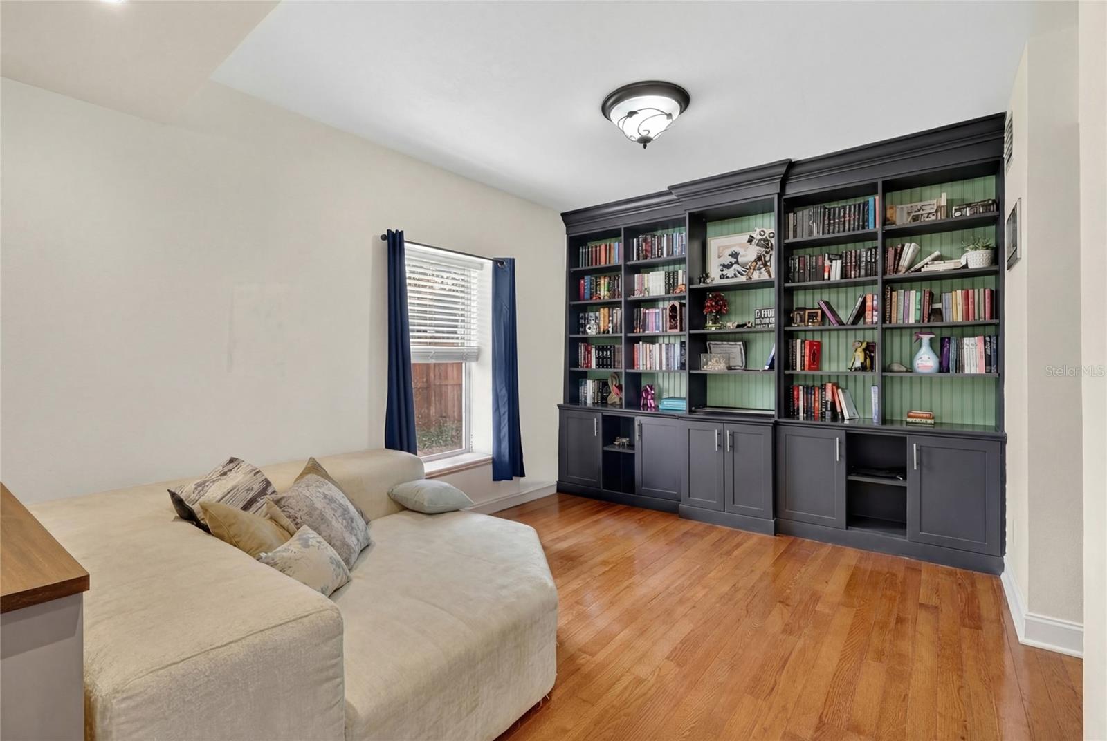 DIXIELAND REV - Residential