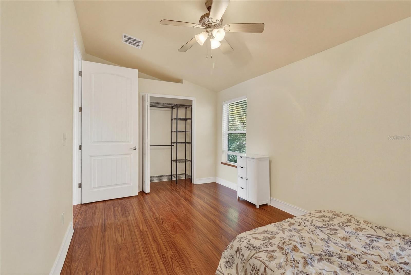 DIXIELAND REV - Residential