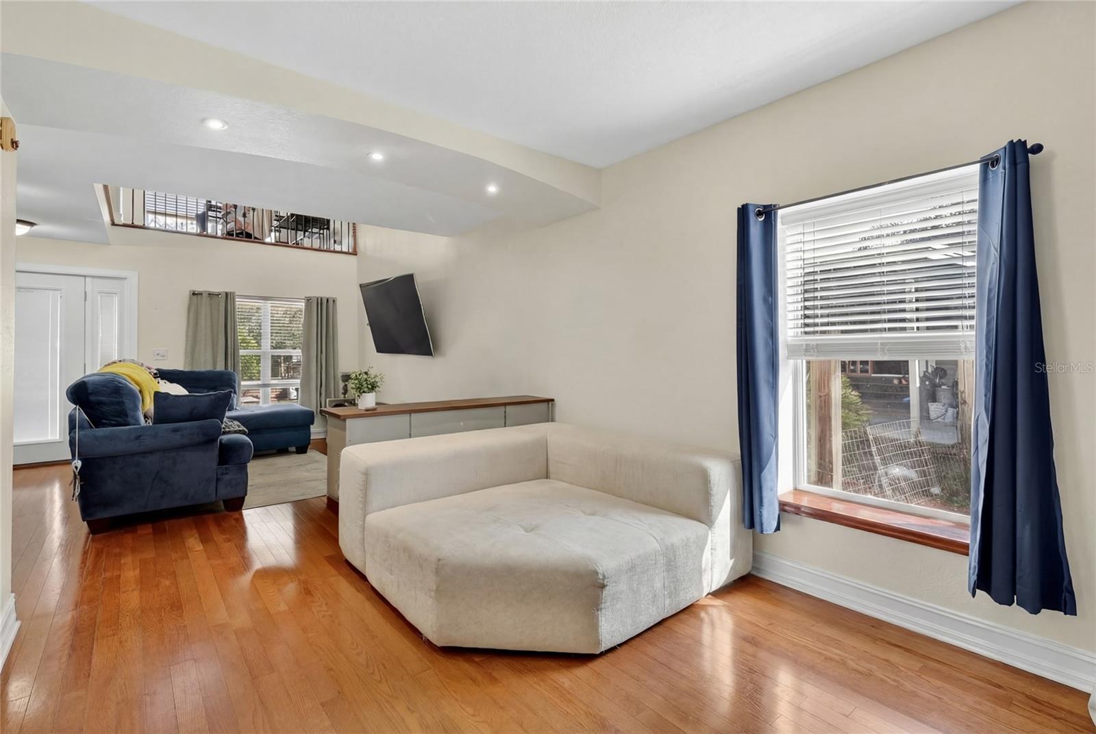 DIXIELAND REV - Residential