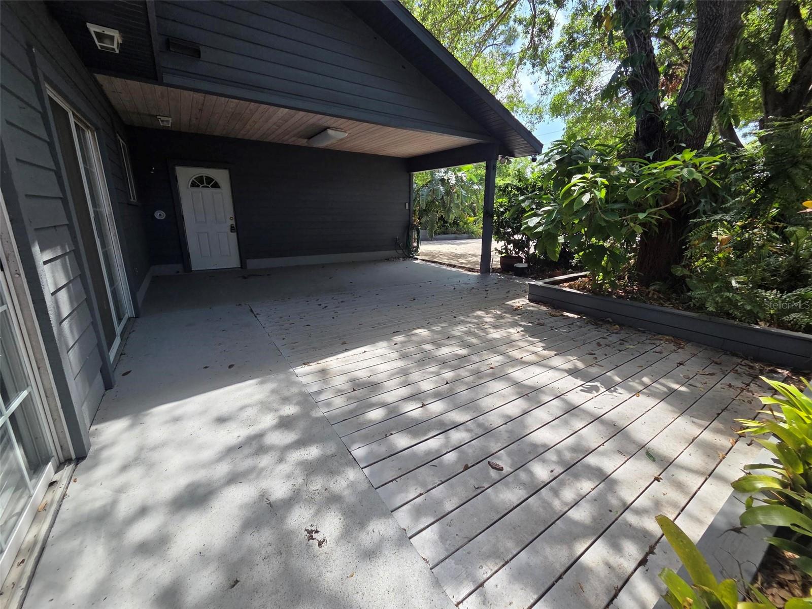 HARBOUR OAKS SUB - Residential Lease