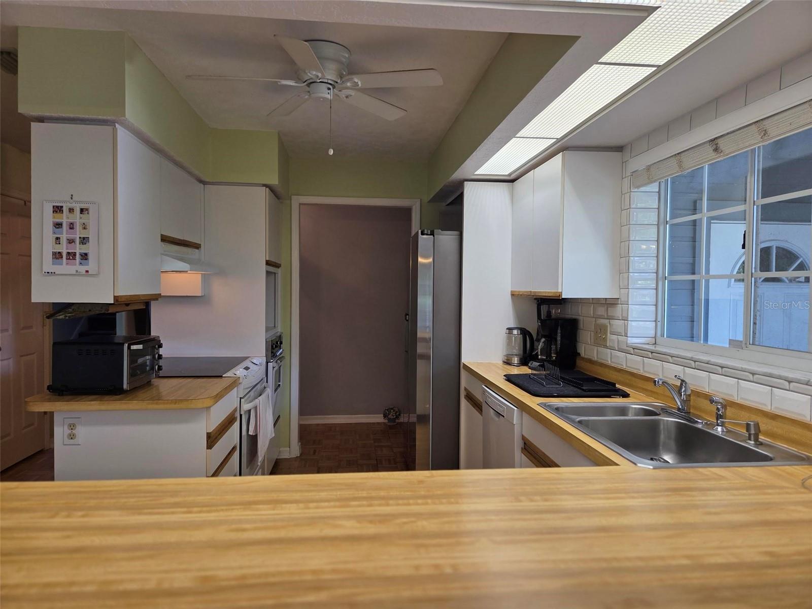 HARBOUR OAKS SUB - Residential Lease