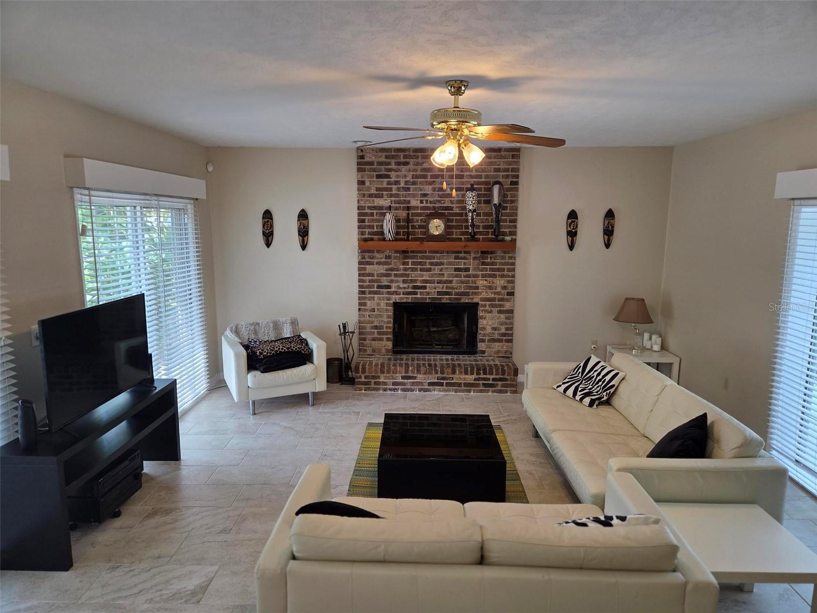 HARBOUR OAKS SUB - Residential Lease