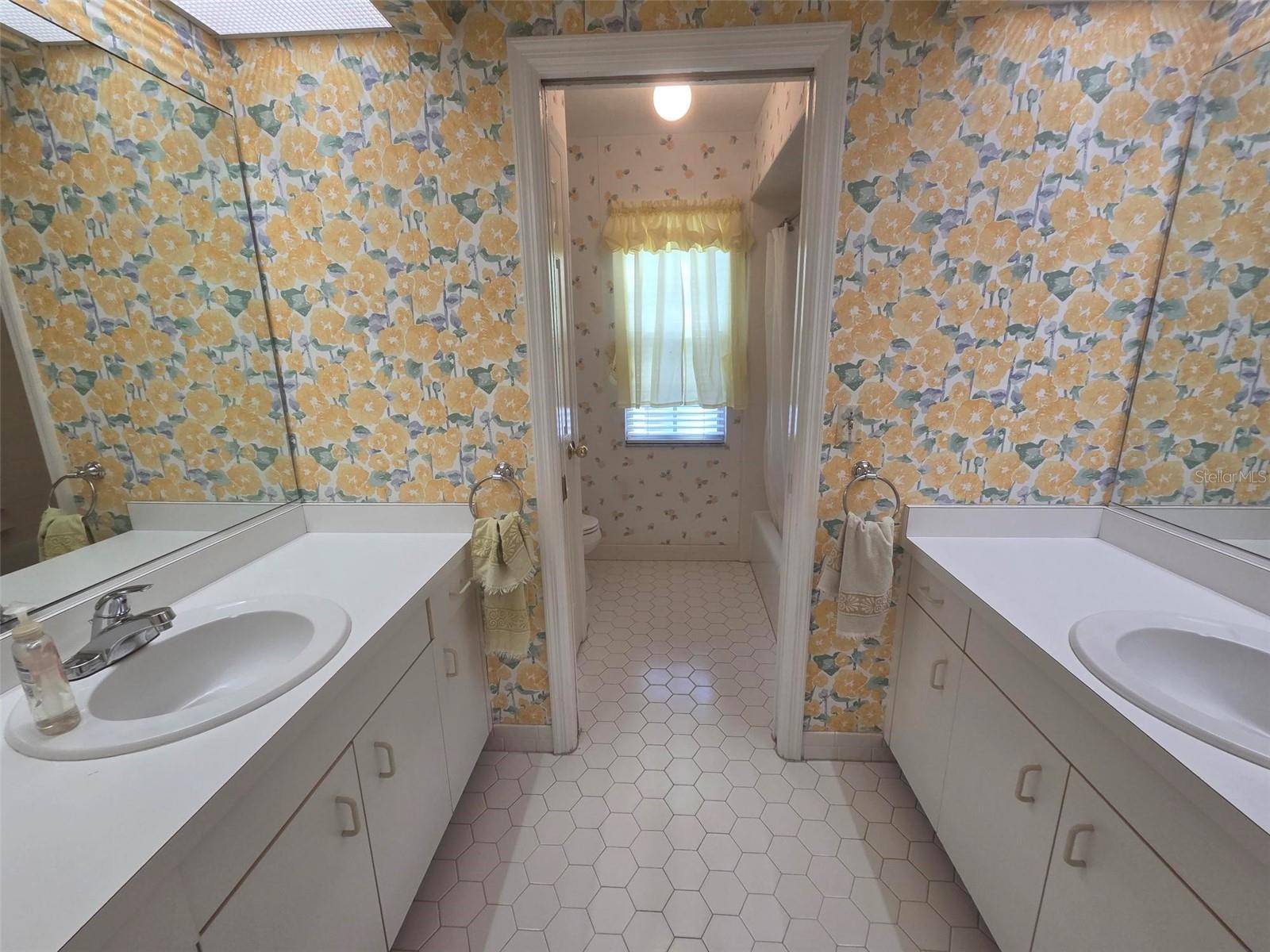 HARBOUR OAKS SUB - Residential Lease