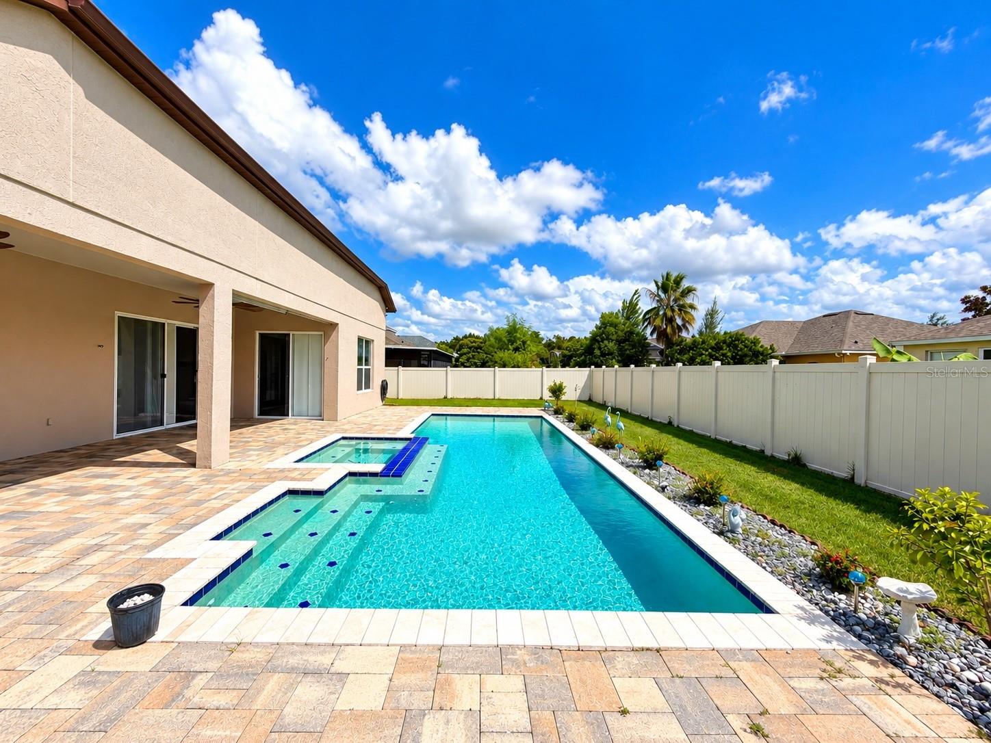 2409 TREYMORE DRIVE