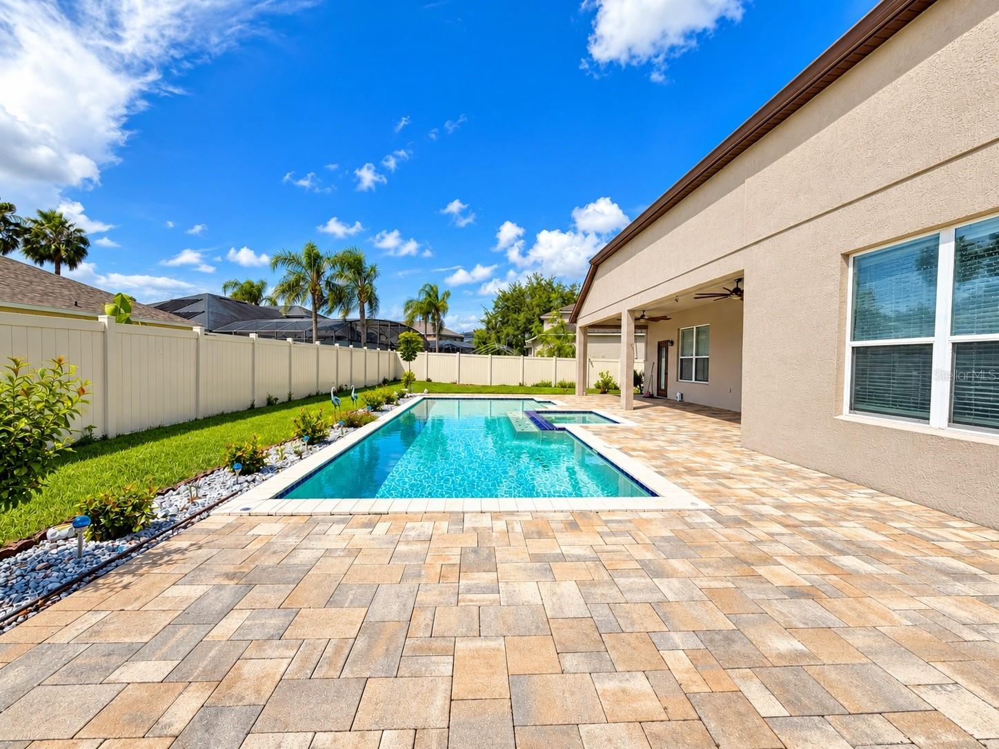 2409 TREYMORE DRIVE