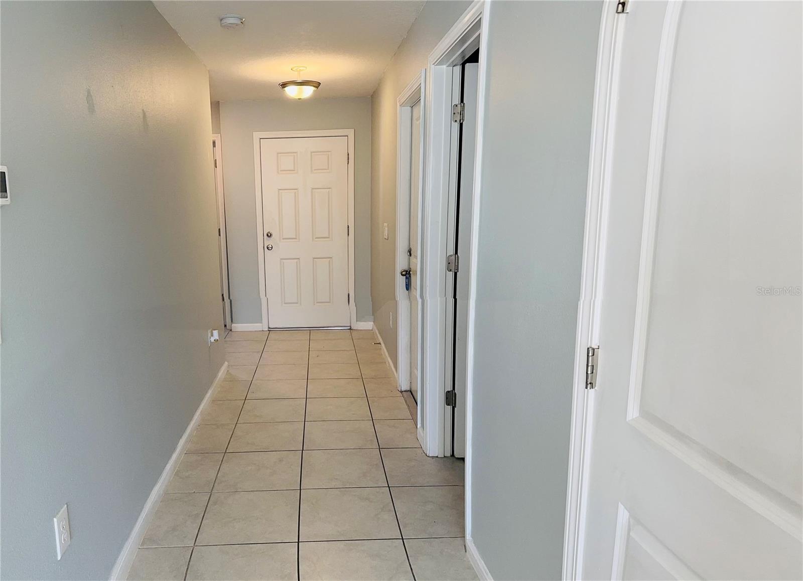 Casas a venda 2 - Jen Dantas 495 TAFT DRIVE