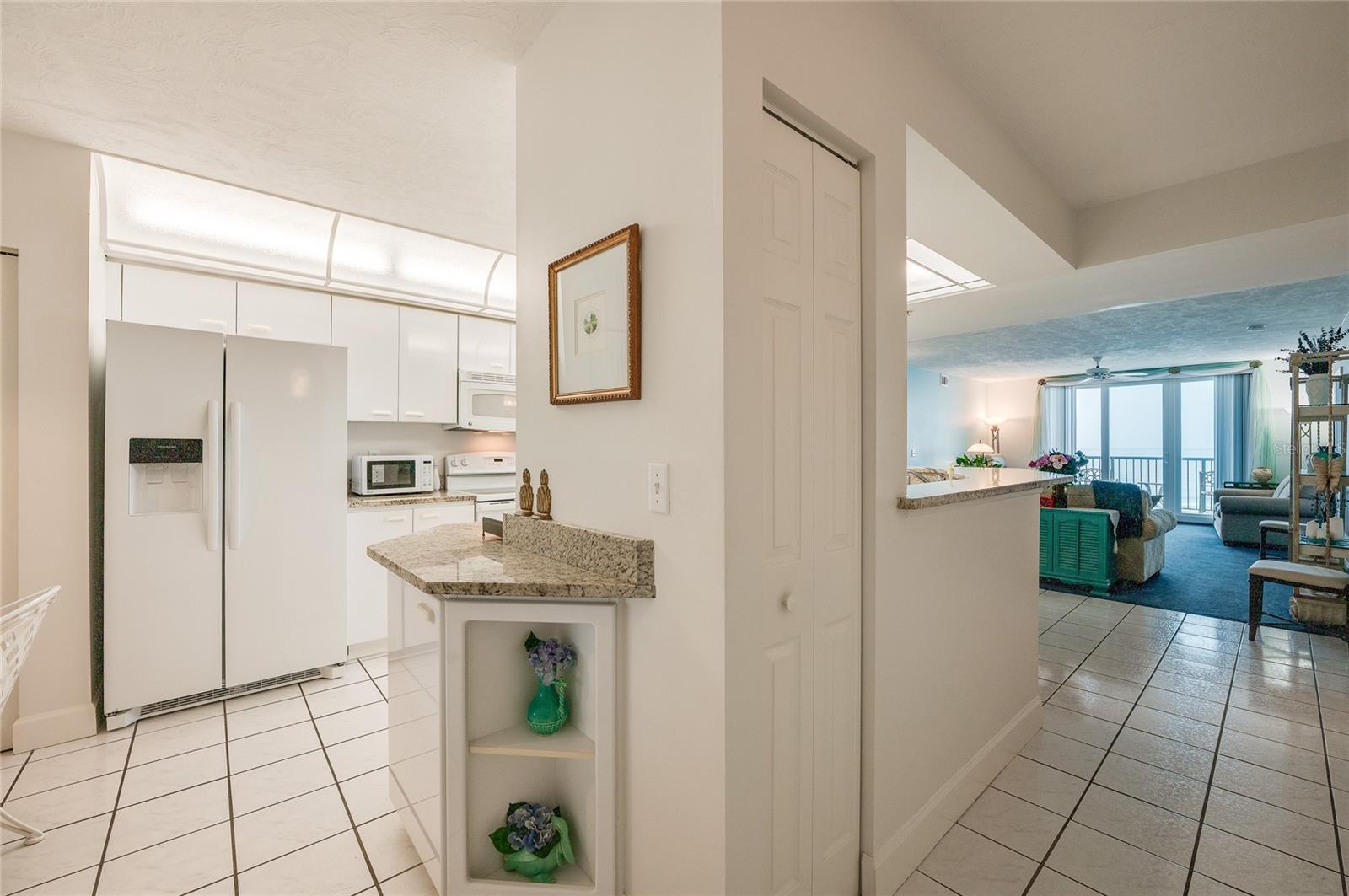 TOWERS AT PONCE INLET TOWER 01 CONDO - Residential
