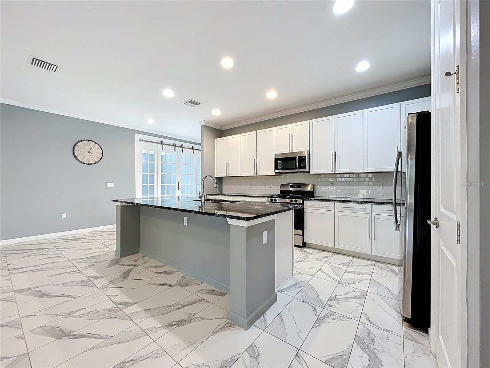 VICTORIA HILLS PH 3 - Residential