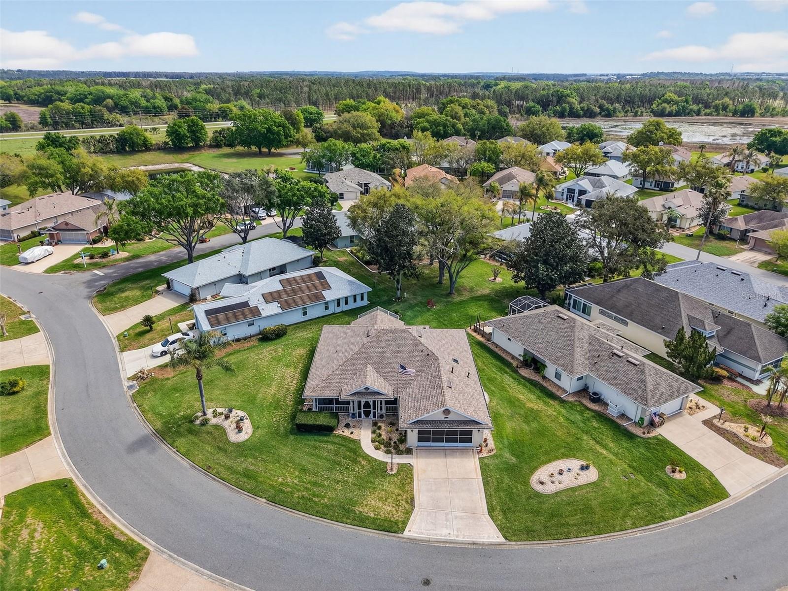 21811 KING HENRY AVENUE