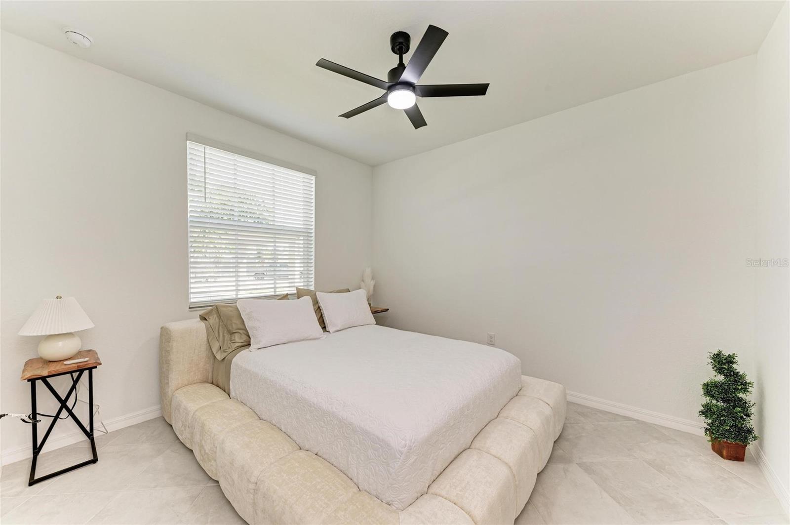 TERRACE 11/WELLEN PK PH II - Residential Lease