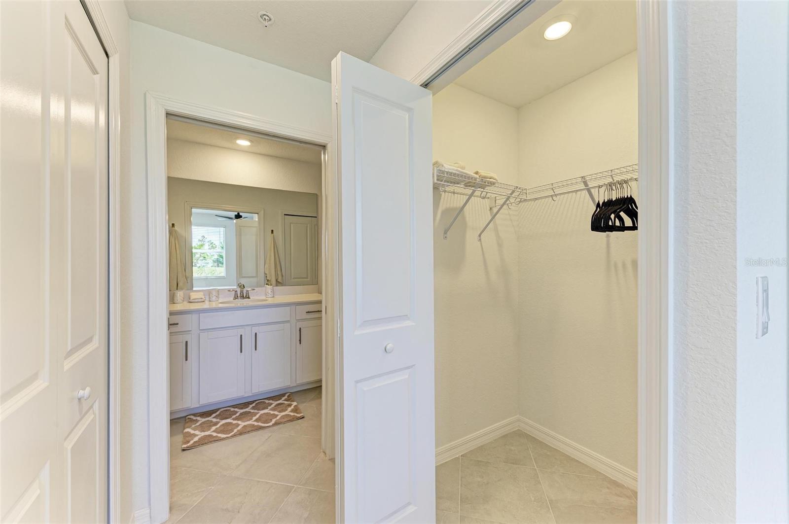 TERRACE 11/WELLEN PK PH II - Residential Lease