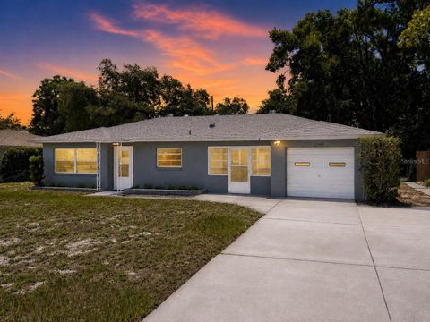 Photo of 2980 Westland Road, Mount Dora, FL 32757 (MLS # O6419419)
