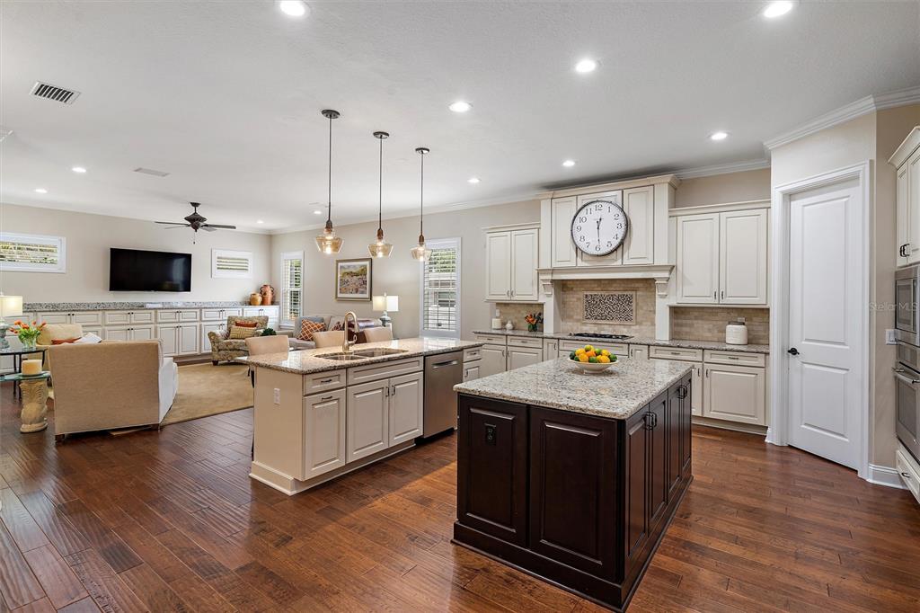 SNELL ISLE SHORES - Residential