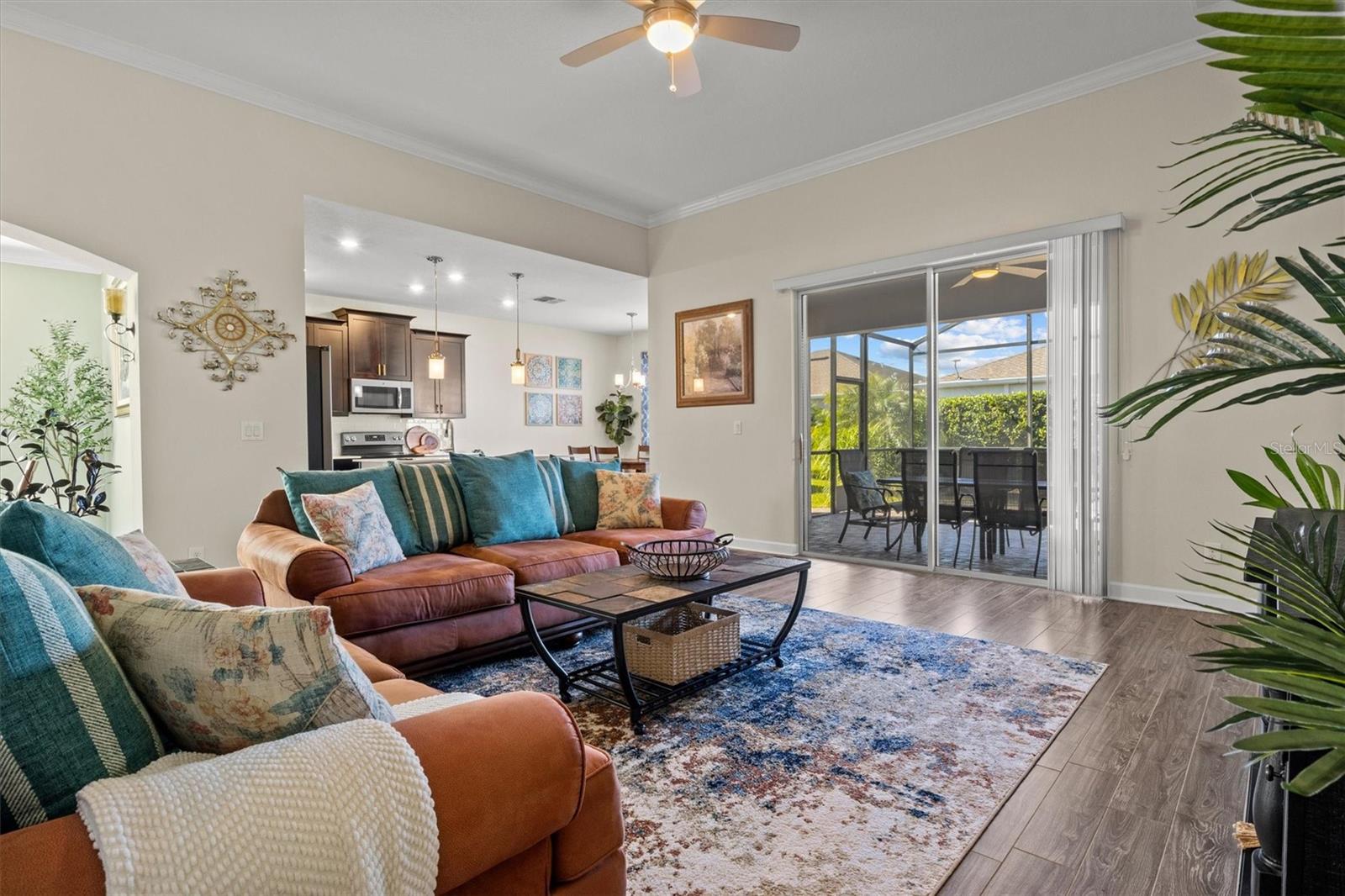 TRADITIONS PH 02 - Residential