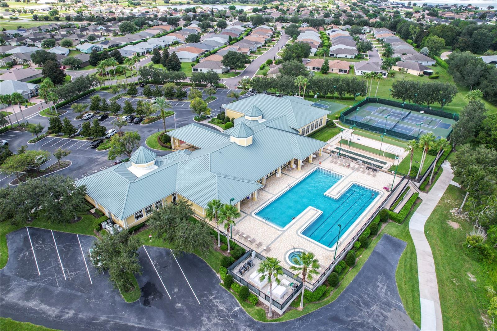 TRADITIONS PH 02 - Residential