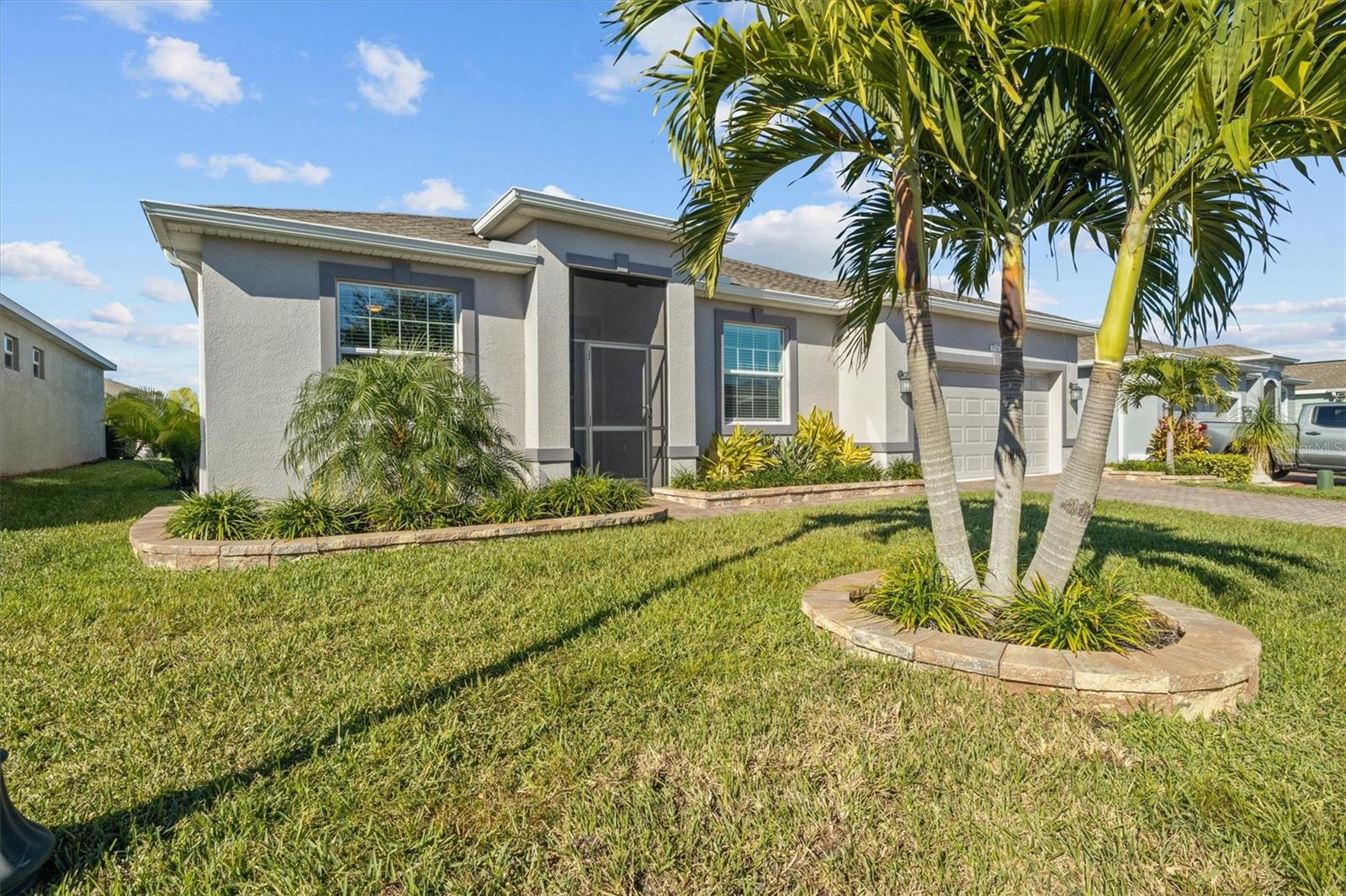 TRADITIONS PH 02 - Residential