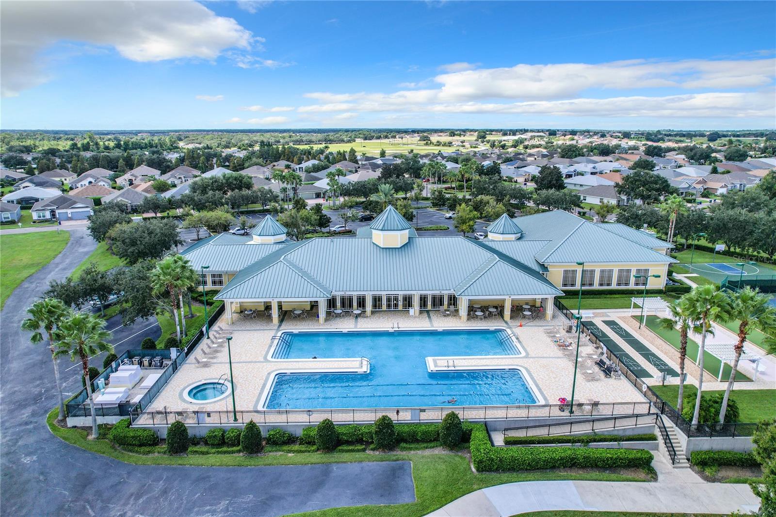 TRADITIONS PH 02 - Residential