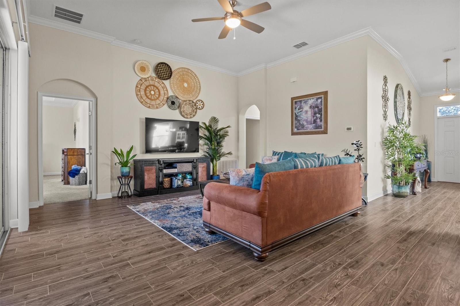 TRADITIONS PH 02 - Residential