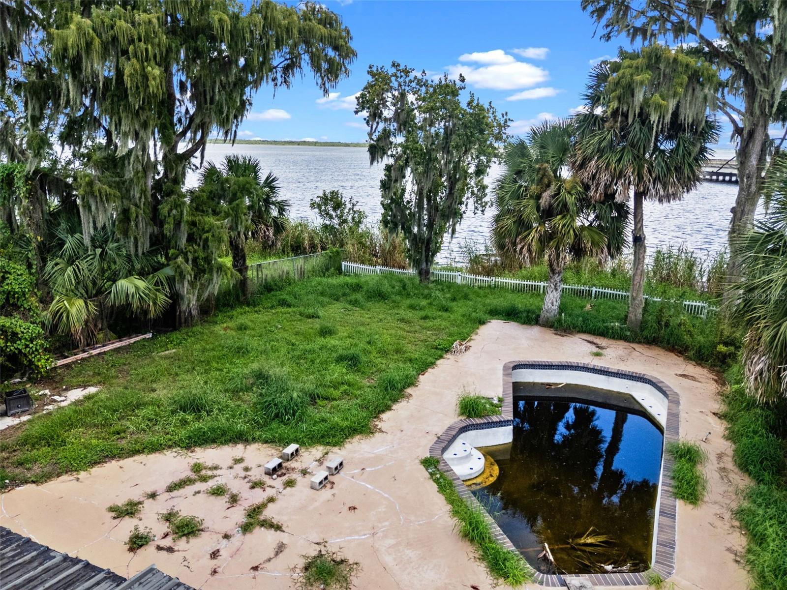 MINERAL SPRING PARK AMD OF 1ST ADD - Residential