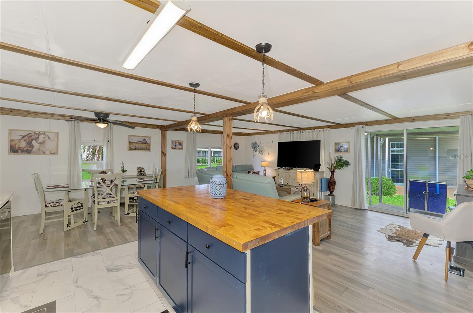 HOLIDAY PARK - Residential