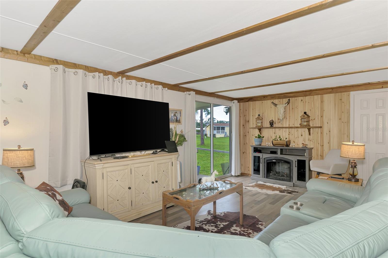 HOLIDAY PARK - Residential