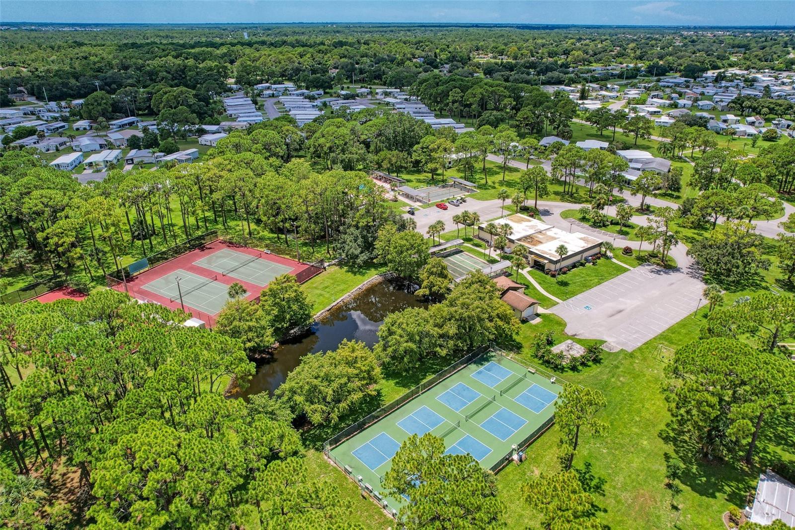 HOLIDAY PARK - Residential