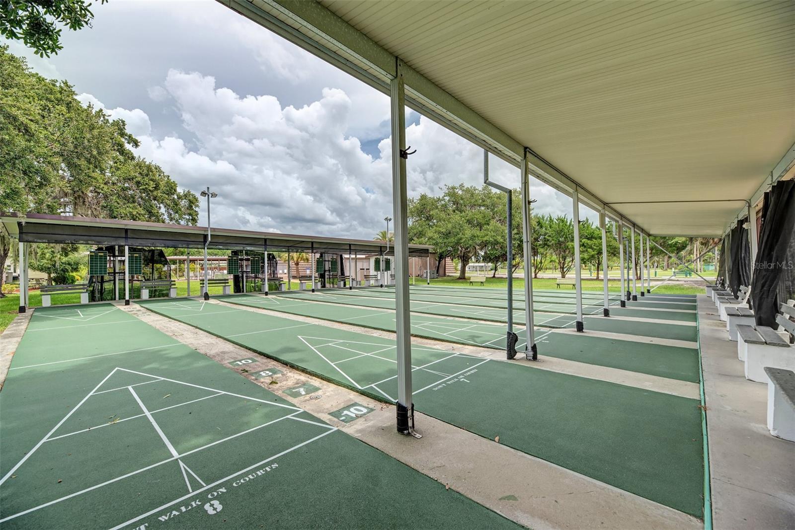 HOLIDAY PARK - Residential