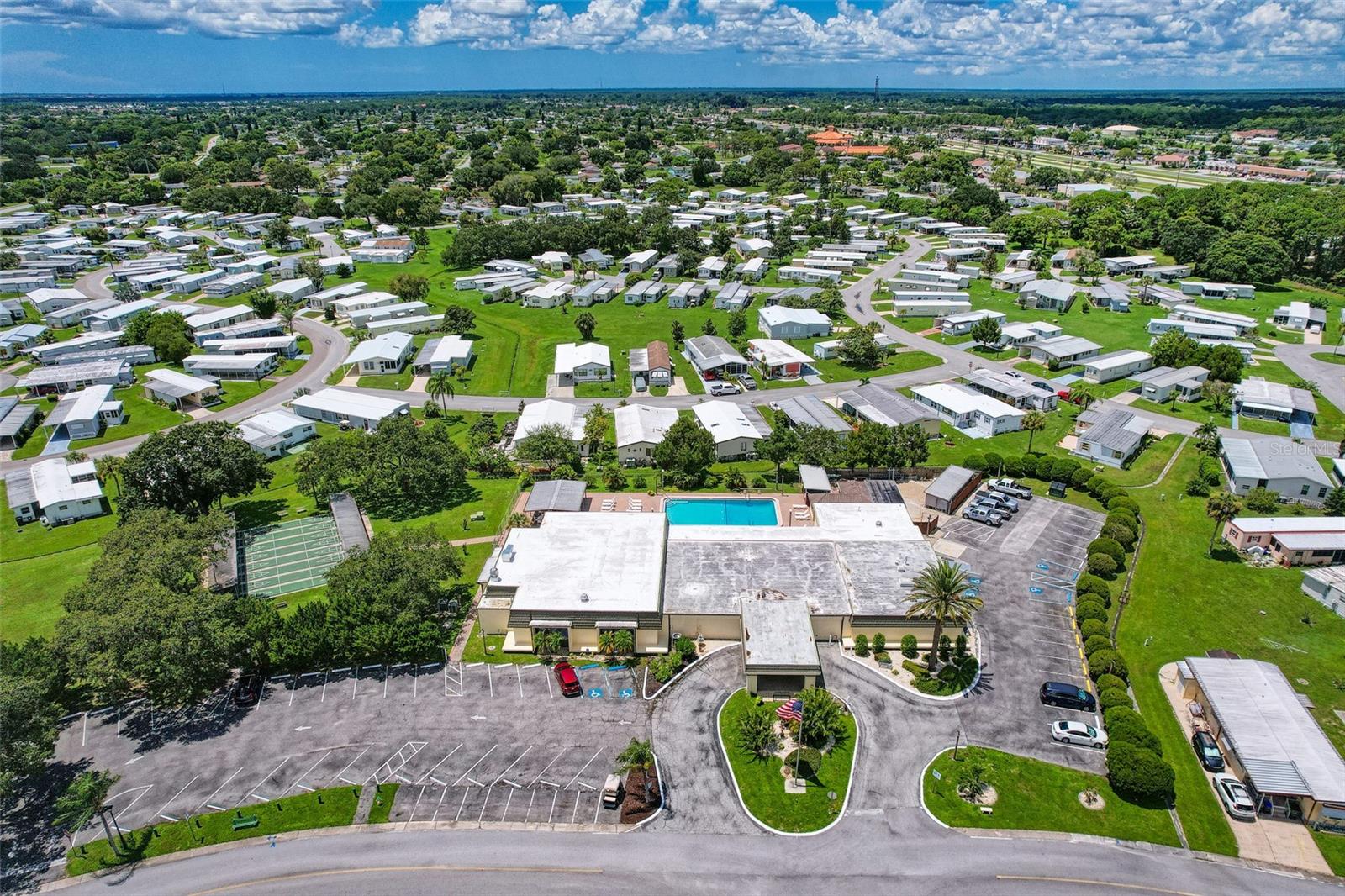 HOLIDAY PARK - Residential