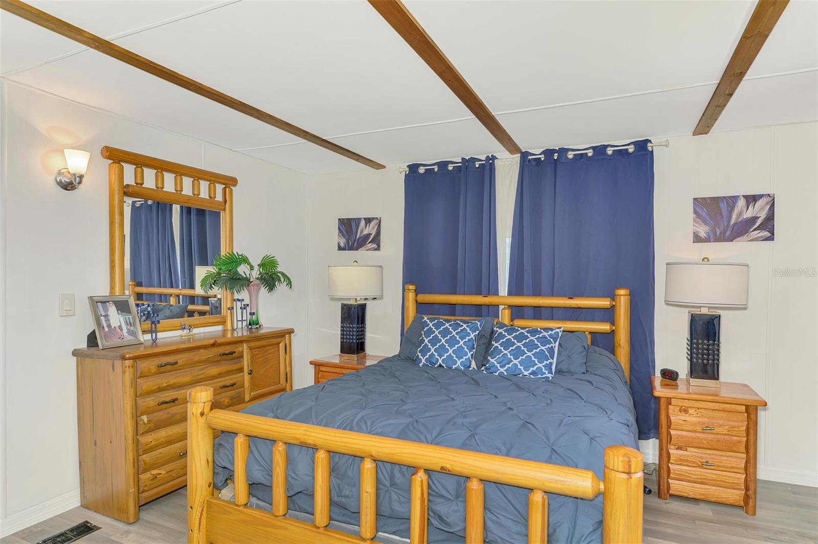 HOLIDAY PARK - Residential