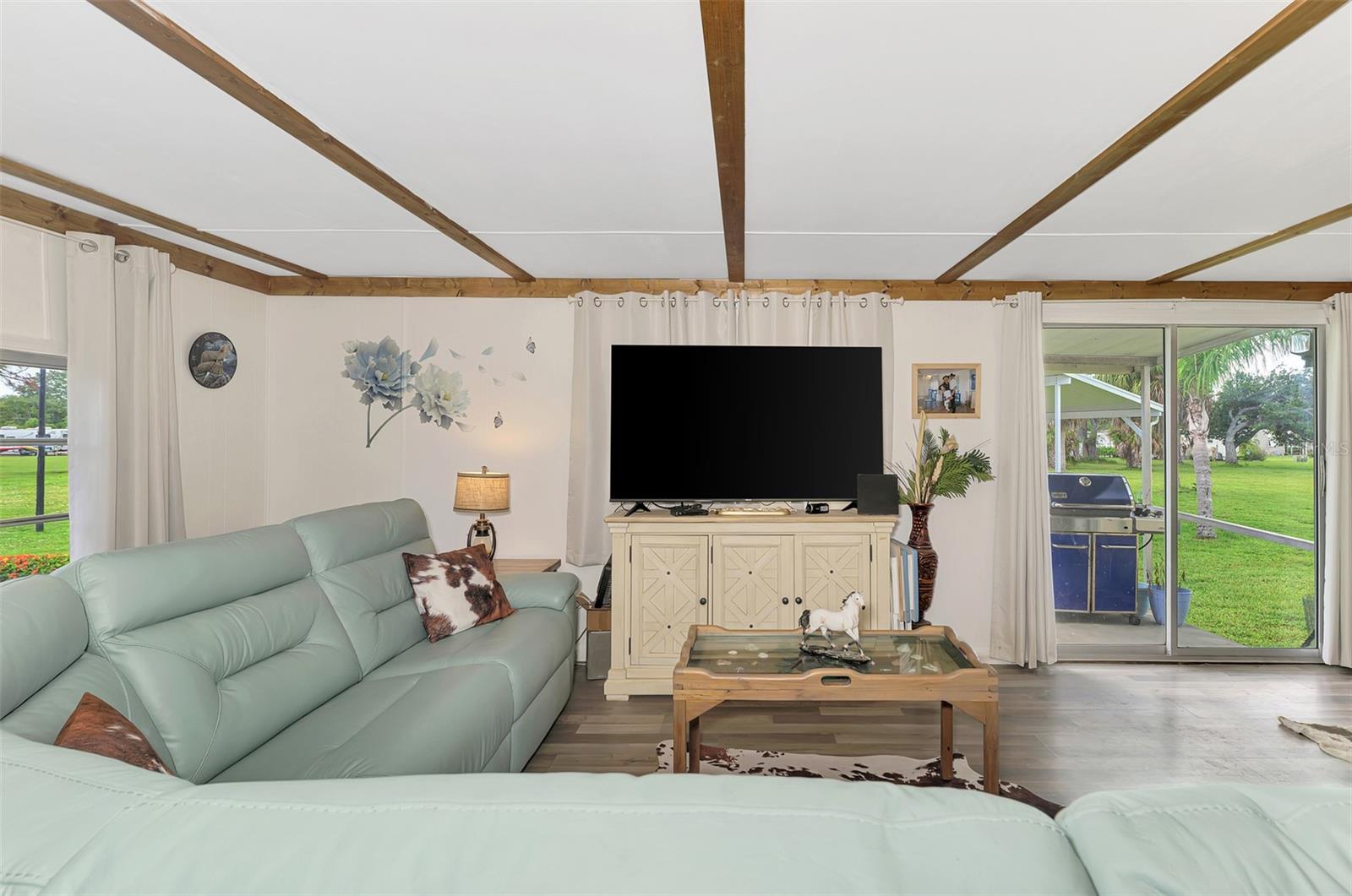 HOLIDAY PARK - Residential