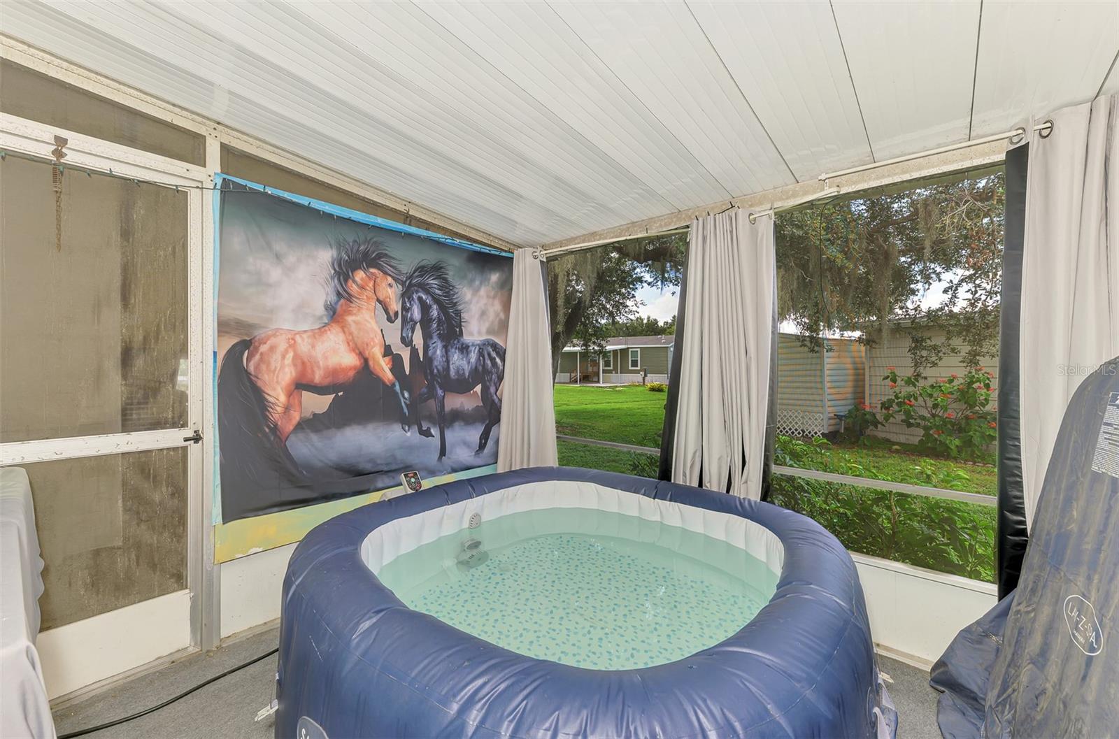 HOLIDAY PARK - Residential