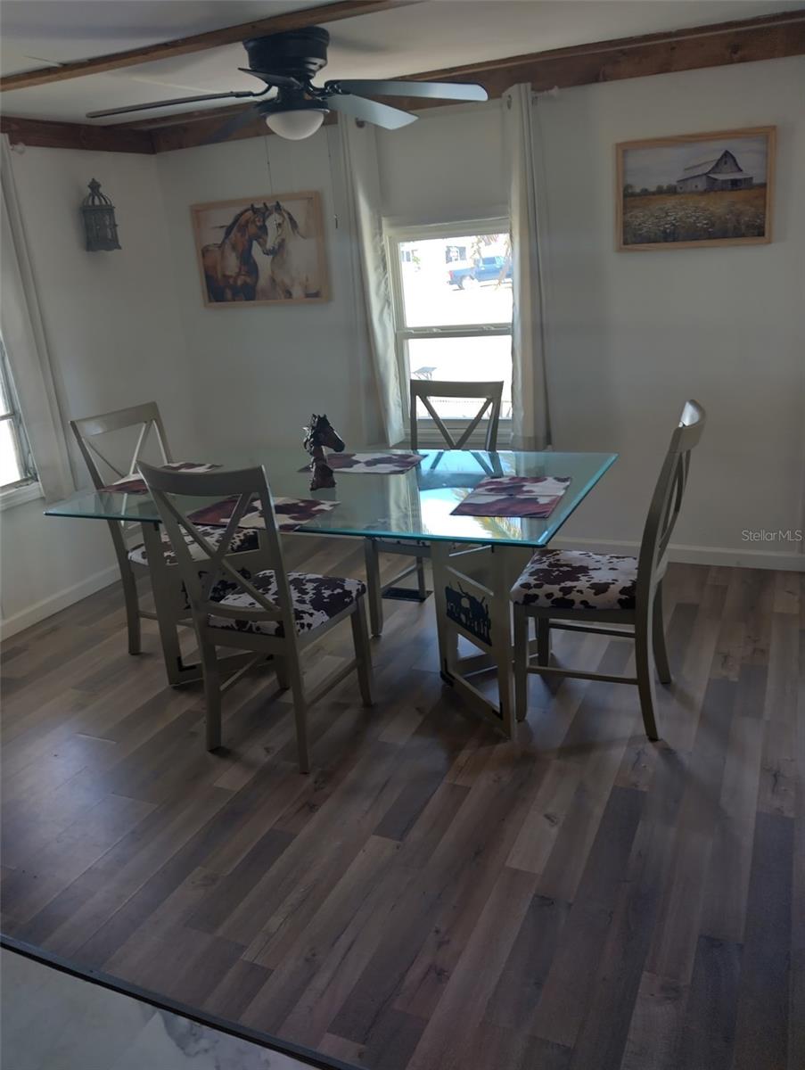 HOLIDAY PARK - Residential