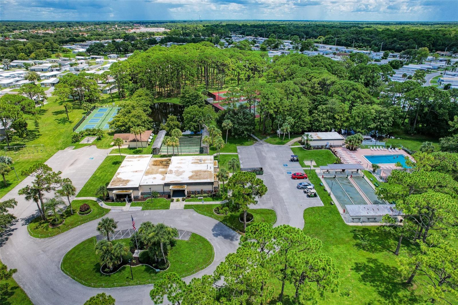 HOLIDAY PARK - Residential